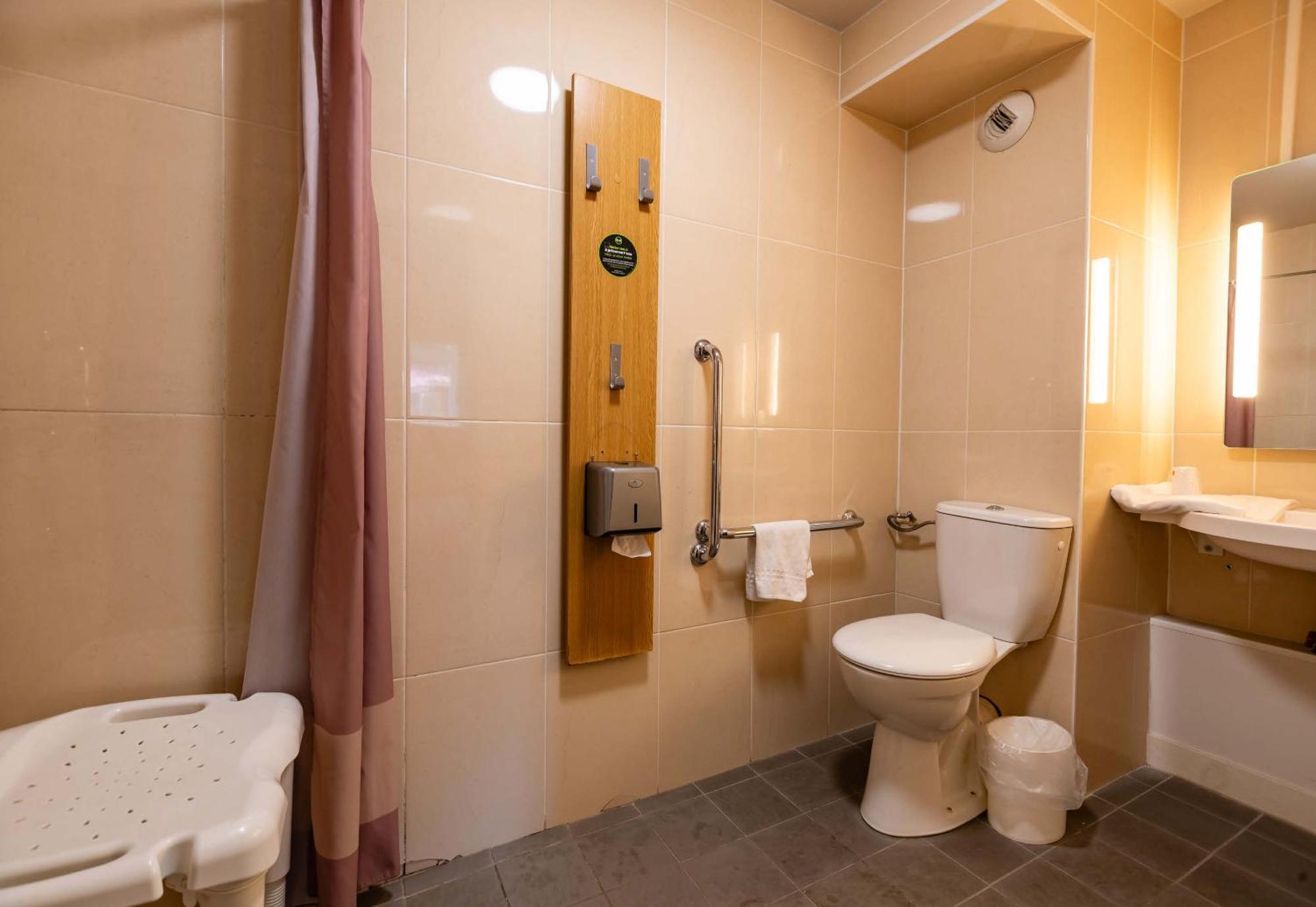 Gières B&B Hotel Grenoble Universite 1 מראה חיצוני תמונה