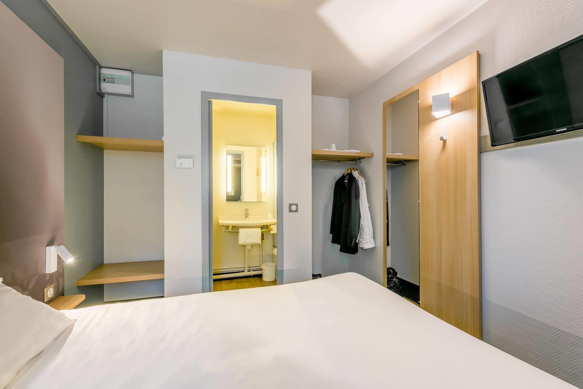 Gières B&B Hotel Grenoble Universite 1 מראה חיצוני תמונה