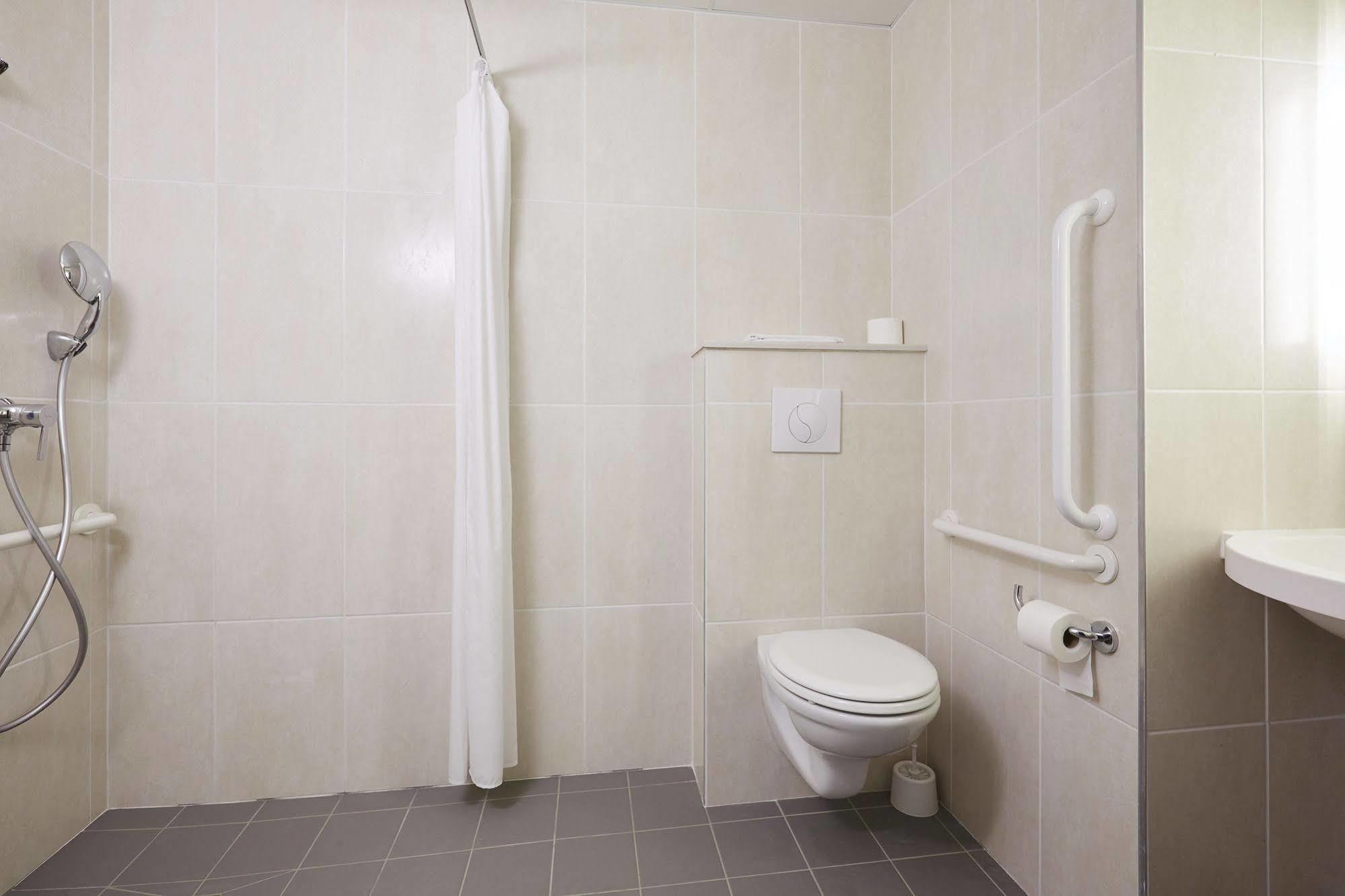 Gières B&B Hotel Grenoble Universite 1 מראה חיצוני תמונה
