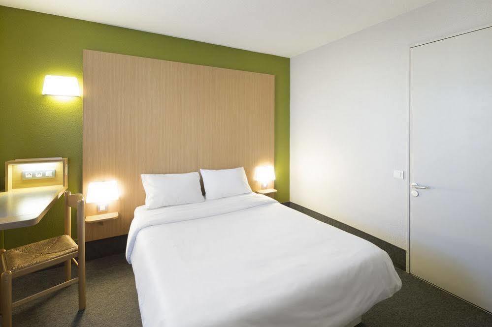 Gières B&B Hotel Grenoble Universite 1 מראה חיצוני תמונה